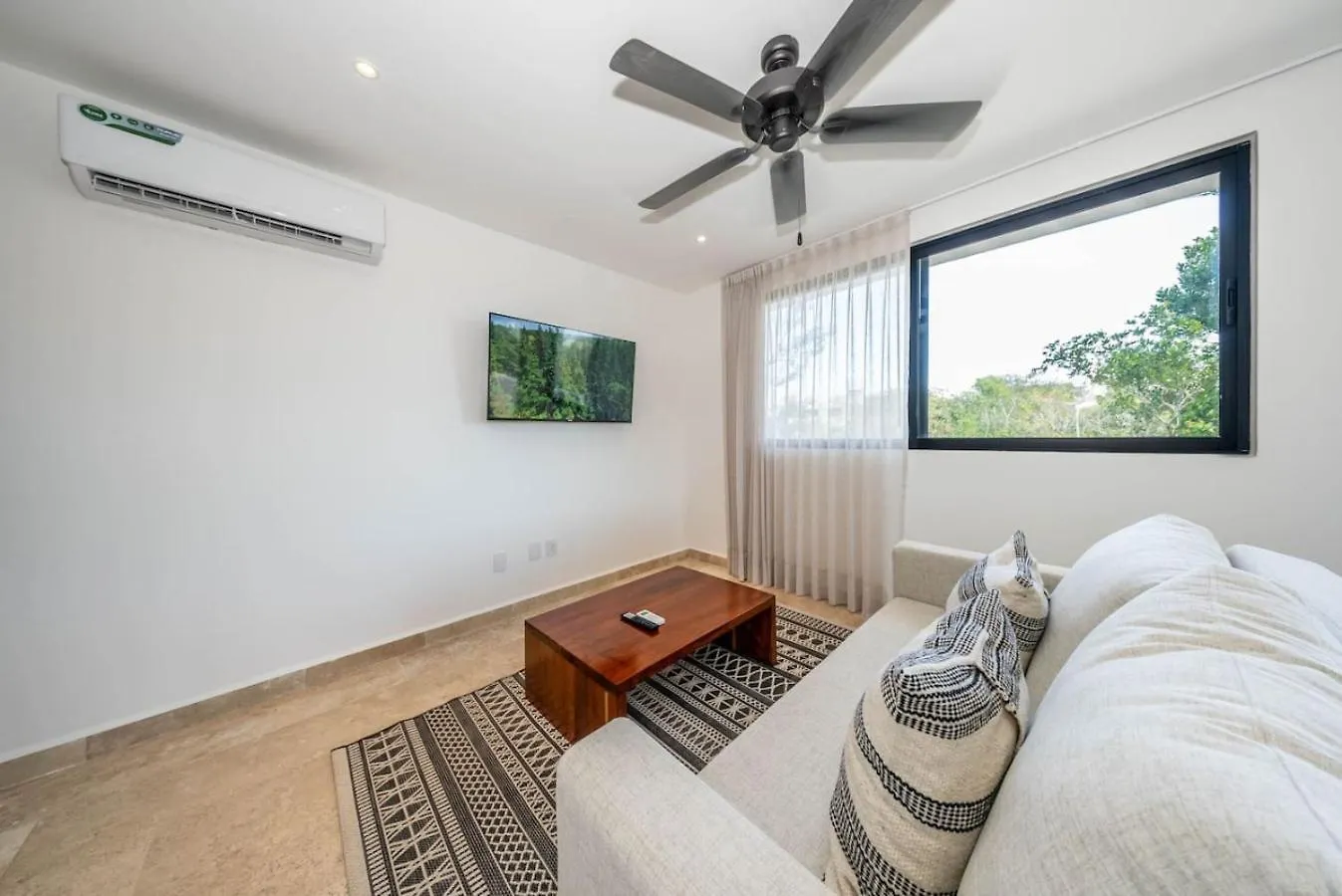 Lux 2 Bd W Balcony, Rooftop Pool In Aldea Zama Tulum Mexico
